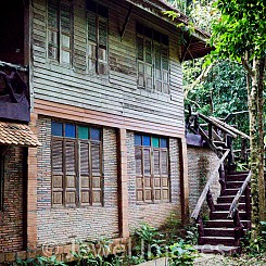012 Lodge at Khao Sok NP Thailand