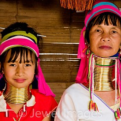 060 Longneck Tribe Mother and Daughter Thailand
